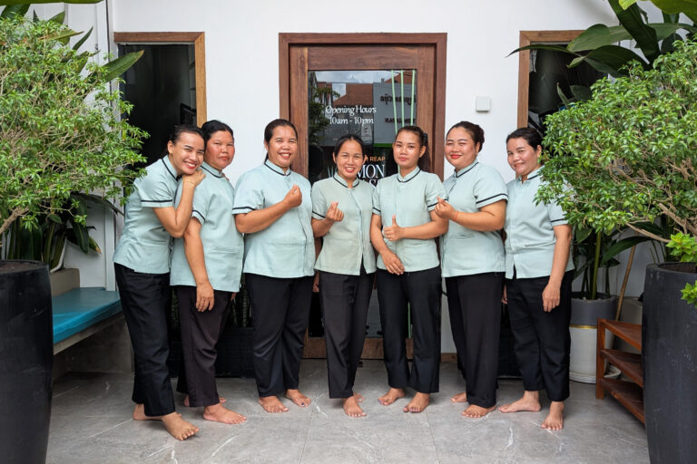 massage therapists at lemongrass garden siem reap